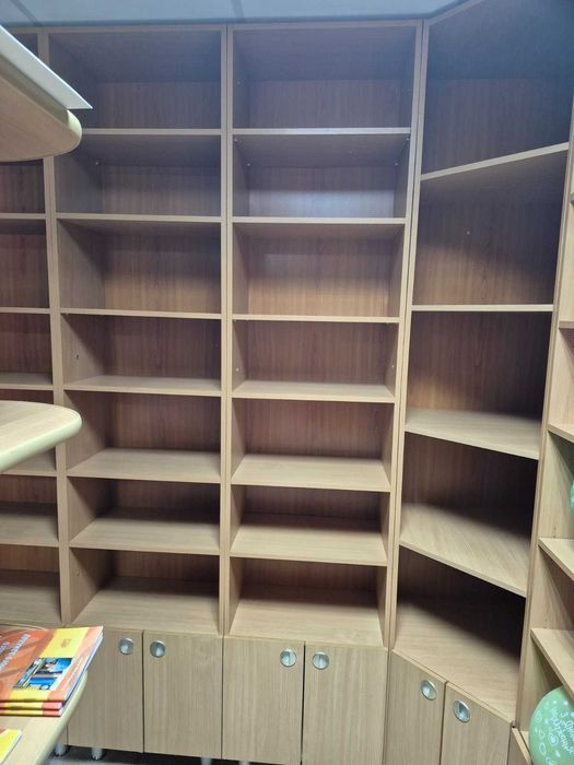 Модульний стелаж з ламінованого ДСП під колір дуба офісно-домашній