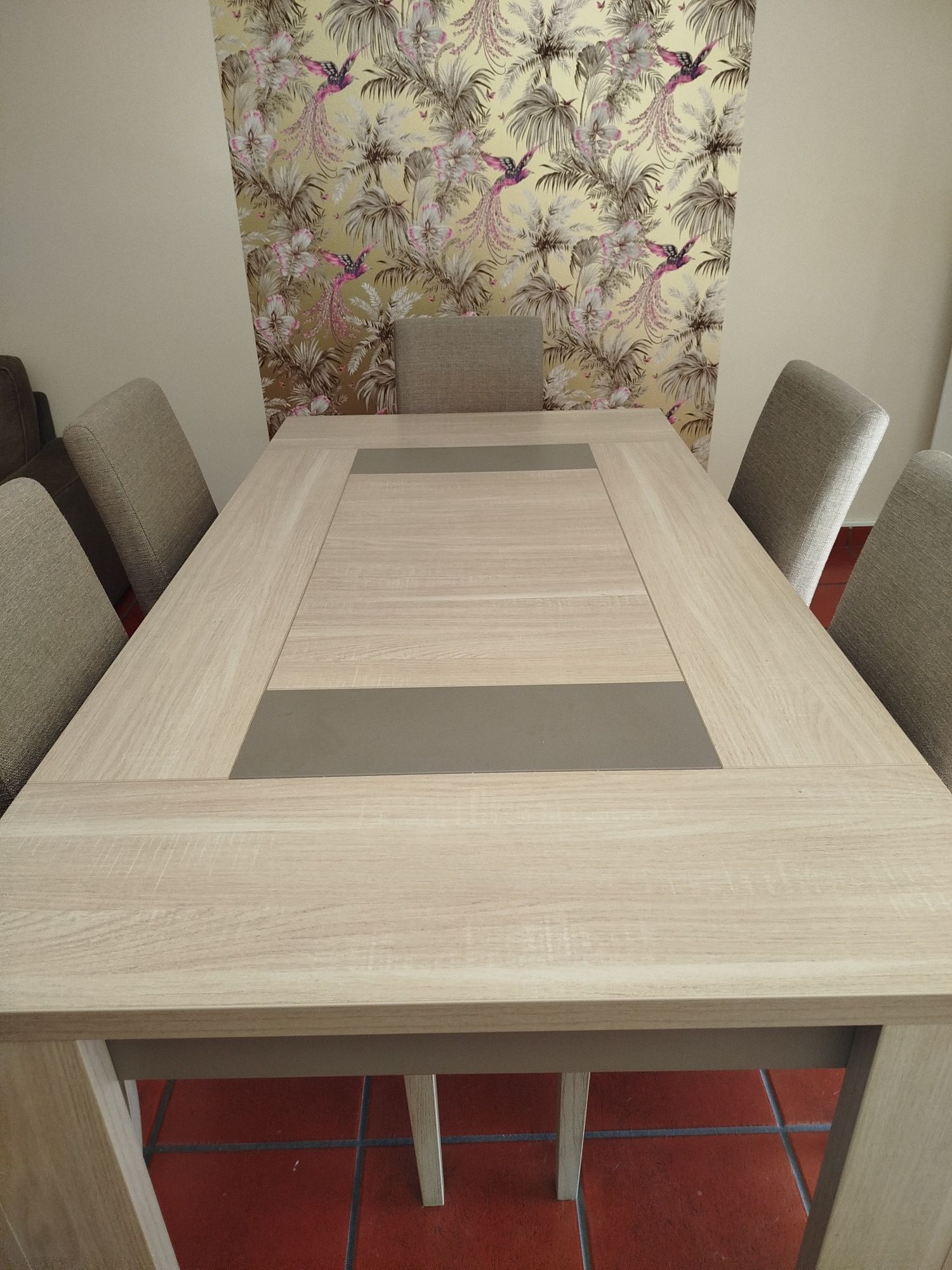 Mesa  de sala com 6 cadeiras
