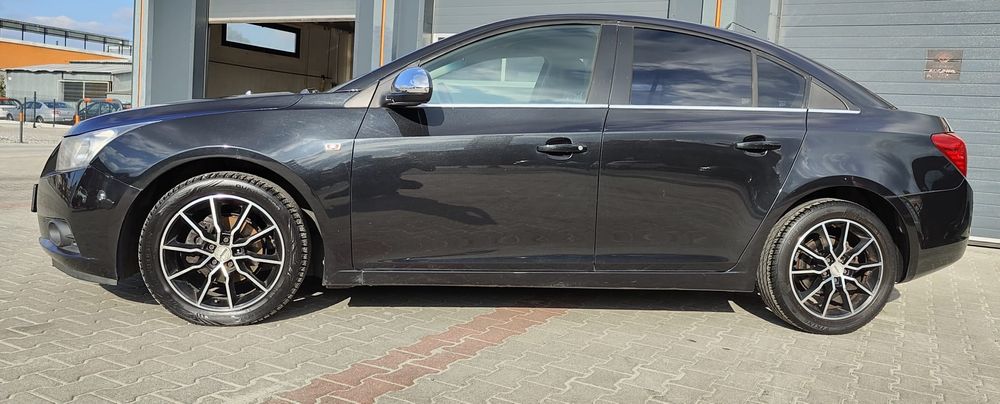 Chevrolet Cruze 1.8 141KM 2011r