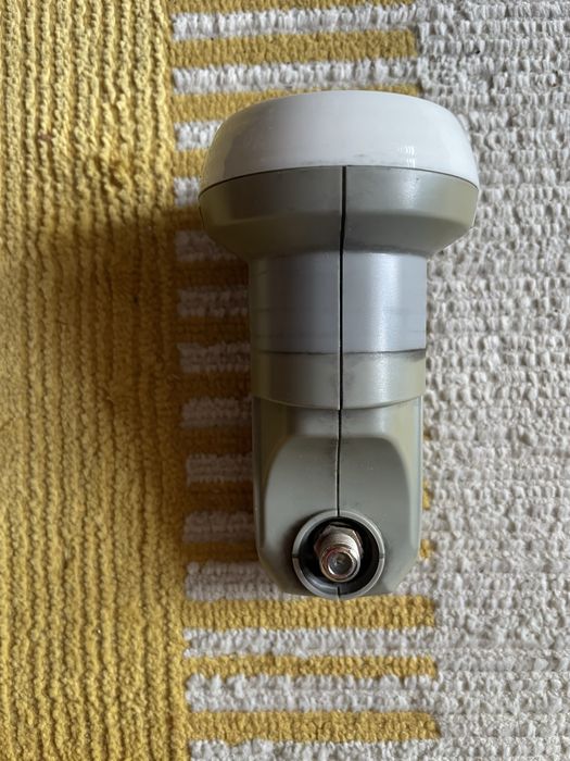 Konwerter satelitarny LNB