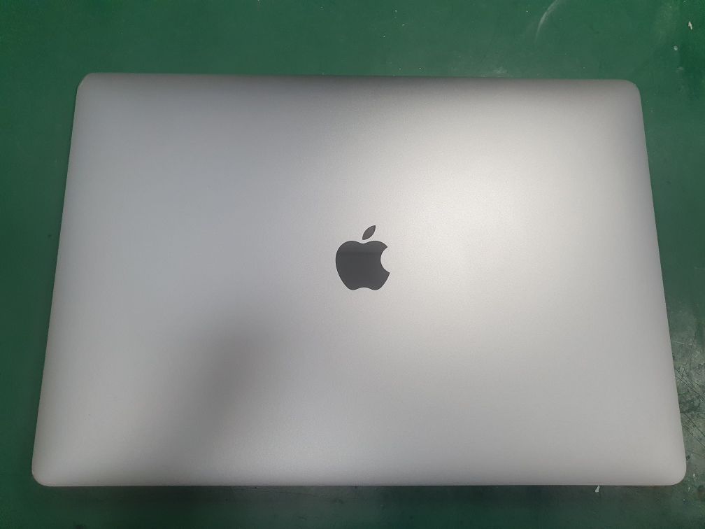 Lcd/display/ecrã Macbook Pro 15" A1990 18/19 ORIGINAL bom estado