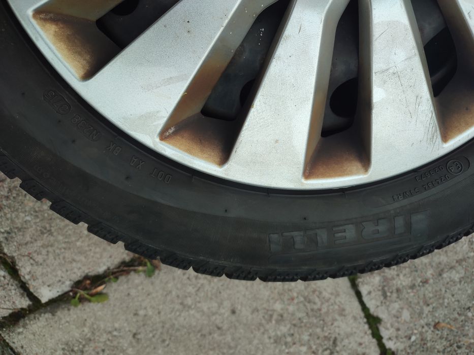 Felgi 16 stalowe 5x112 +opony Pirelli +Kołpaki