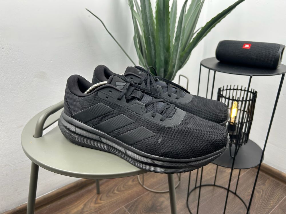 Оригінал! Кросівки Adidas Galaxy 7 48 розмір M04107