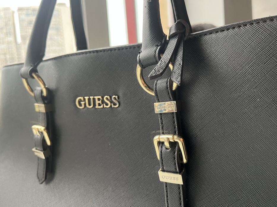 Велика чорна сумка Guess (оригінал). Шкірзам, містка, класична форма