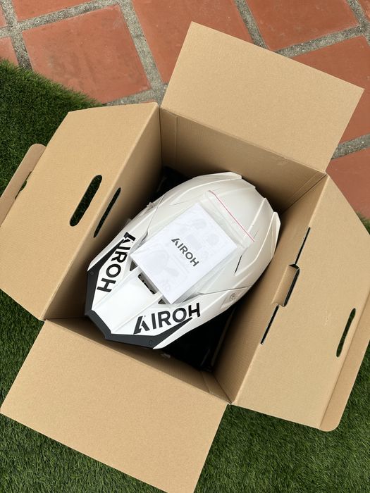 Airoh Twist 3 - Branco