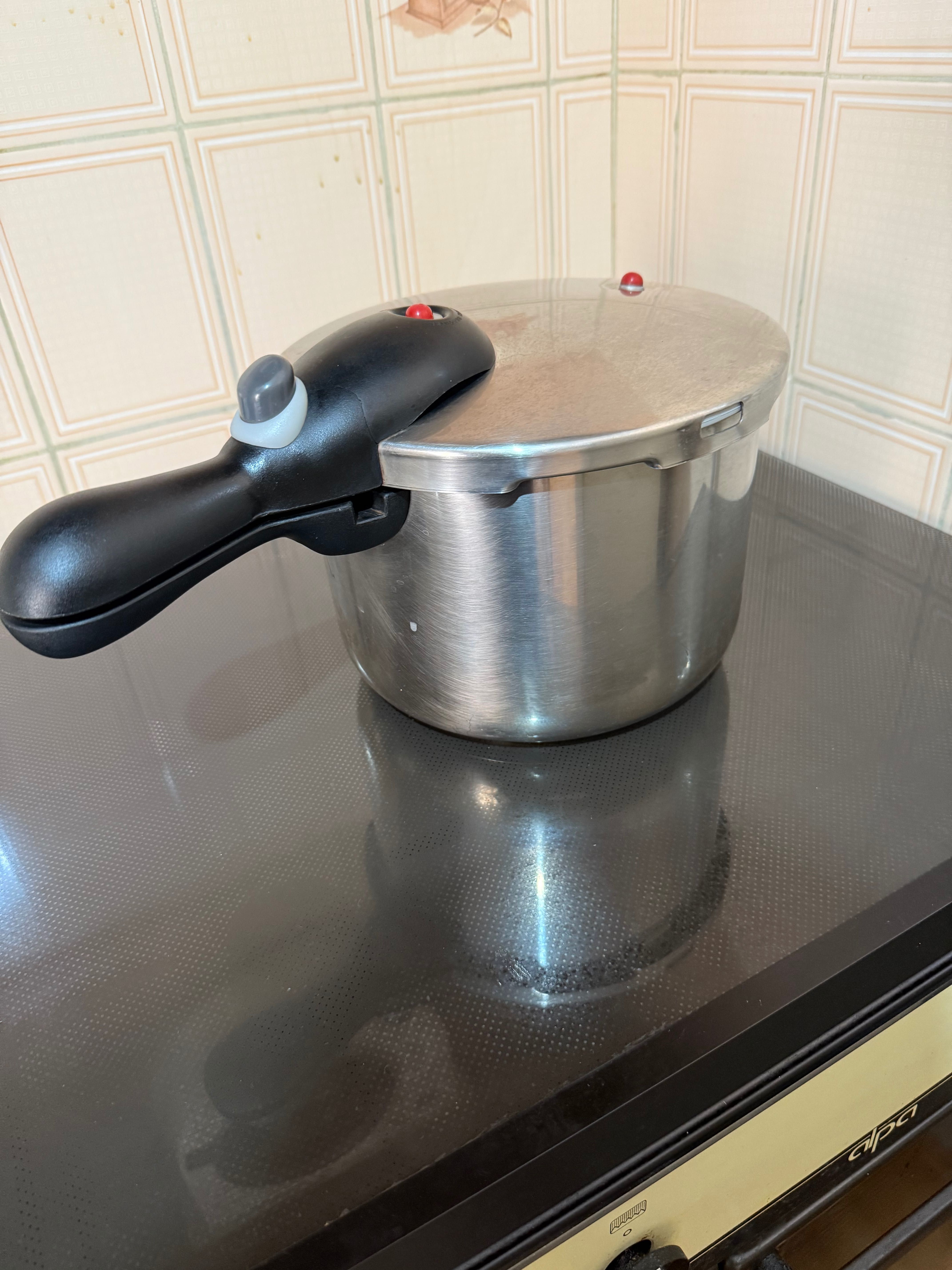 Panela de pressão 6L fogão gás ou eletrico