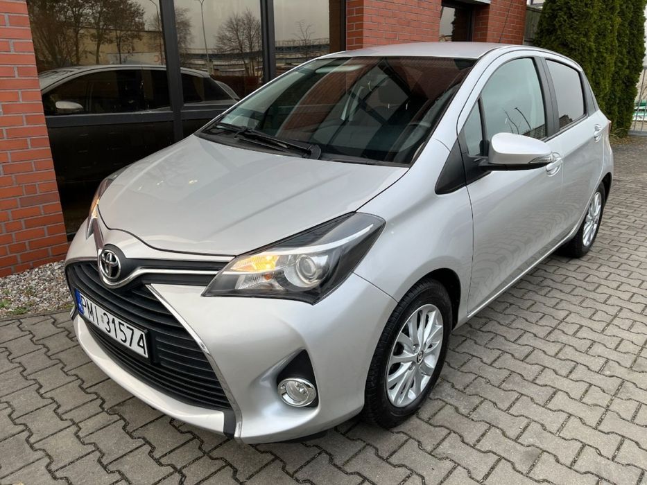 Toyota Yaris 1.3 benzyna / 99 KM / automat / zarej w PL / zadbany / możliwa zamiana