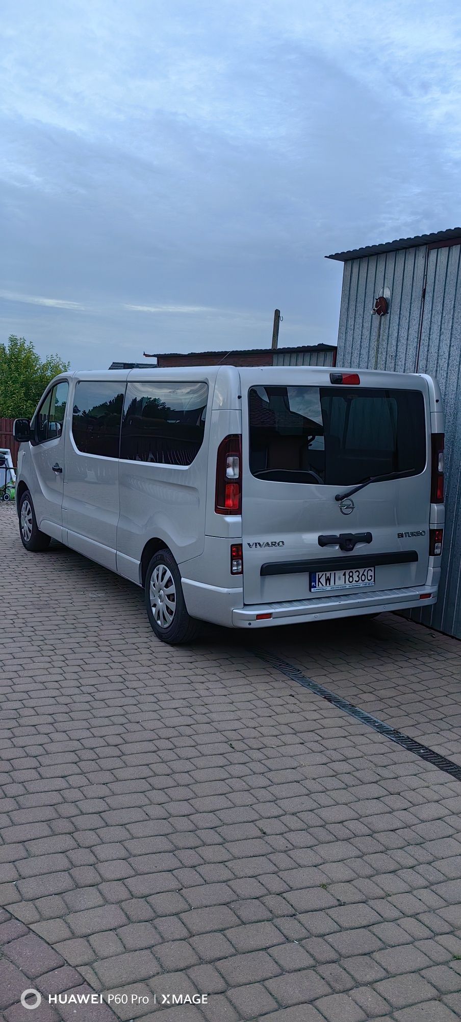 Wynajem bus 9os z KIEROWCĄ.