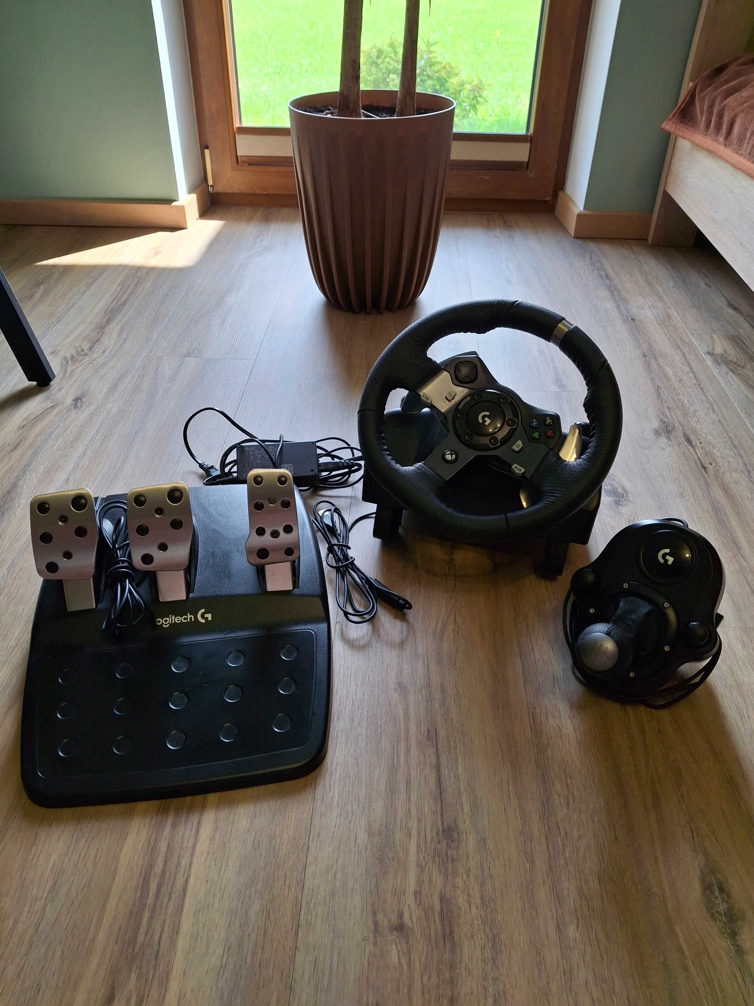 Kierownica LOGITECH G920 +  LOGITECH Logitech Driving Force Shifter