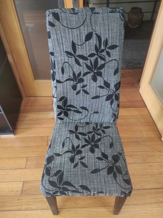 4x Cadeiras de Sala Em Tom Preto - Bom Estado