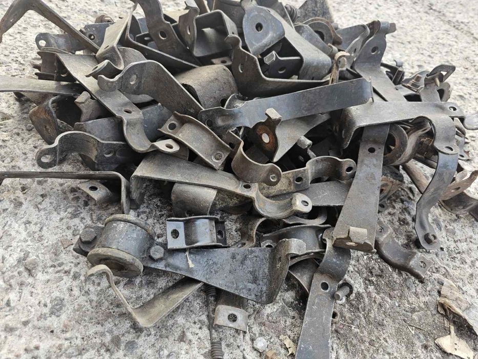 Кронштейн стабілізатора мерседес 190 124 202 210 211 212