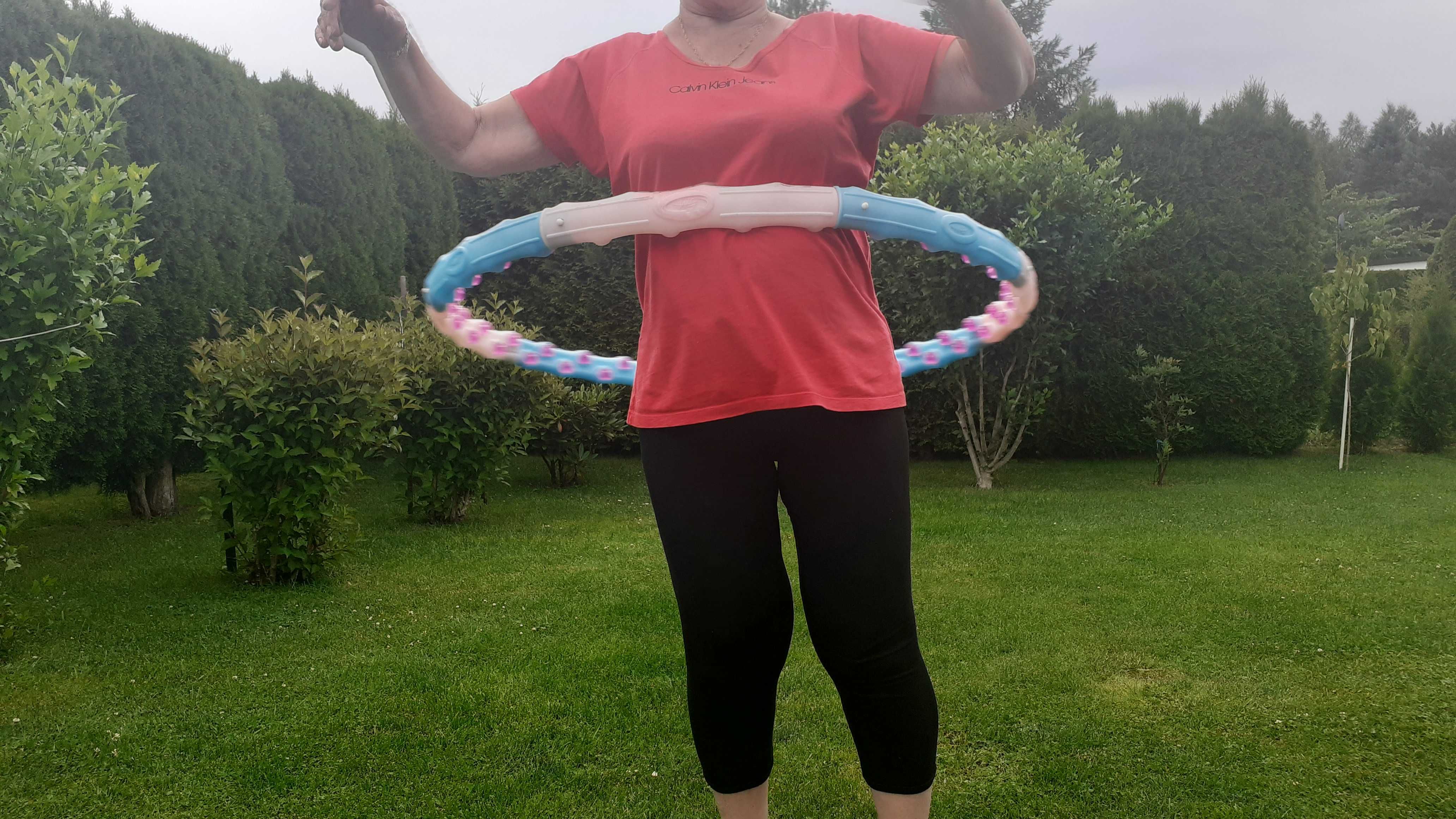 Hula hoop z kulkami do masażu