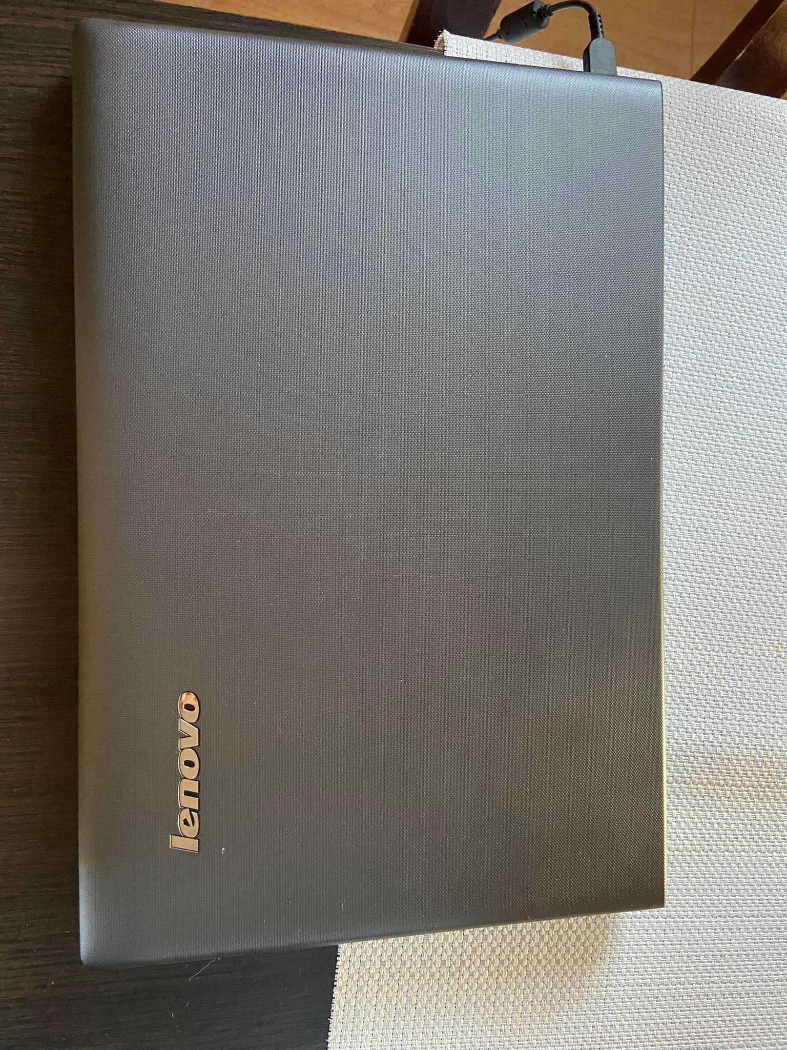 Laptop Lenovo B70-80 17,3 " Intel Core i5-5005U 8 GB / 1TB HDD