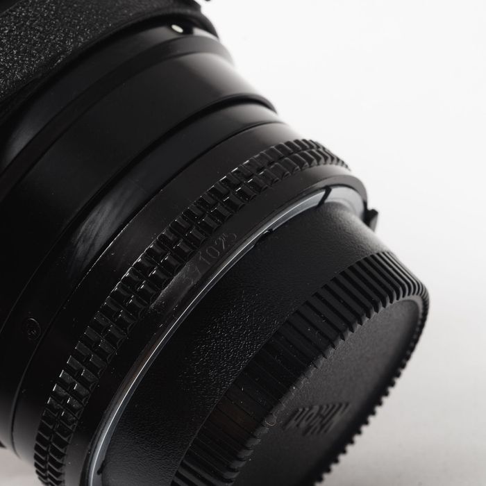 Об'єктив Nikon 75-300mm f/4.5-5.6 AF Nikkor