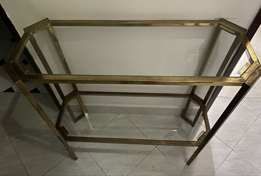 Mesa latão e vidro, usada