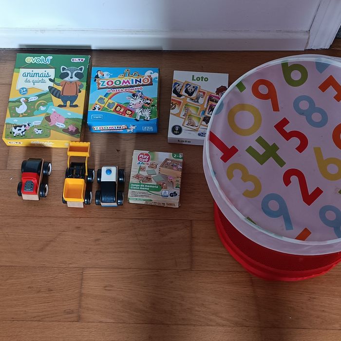 Varios brinquedos