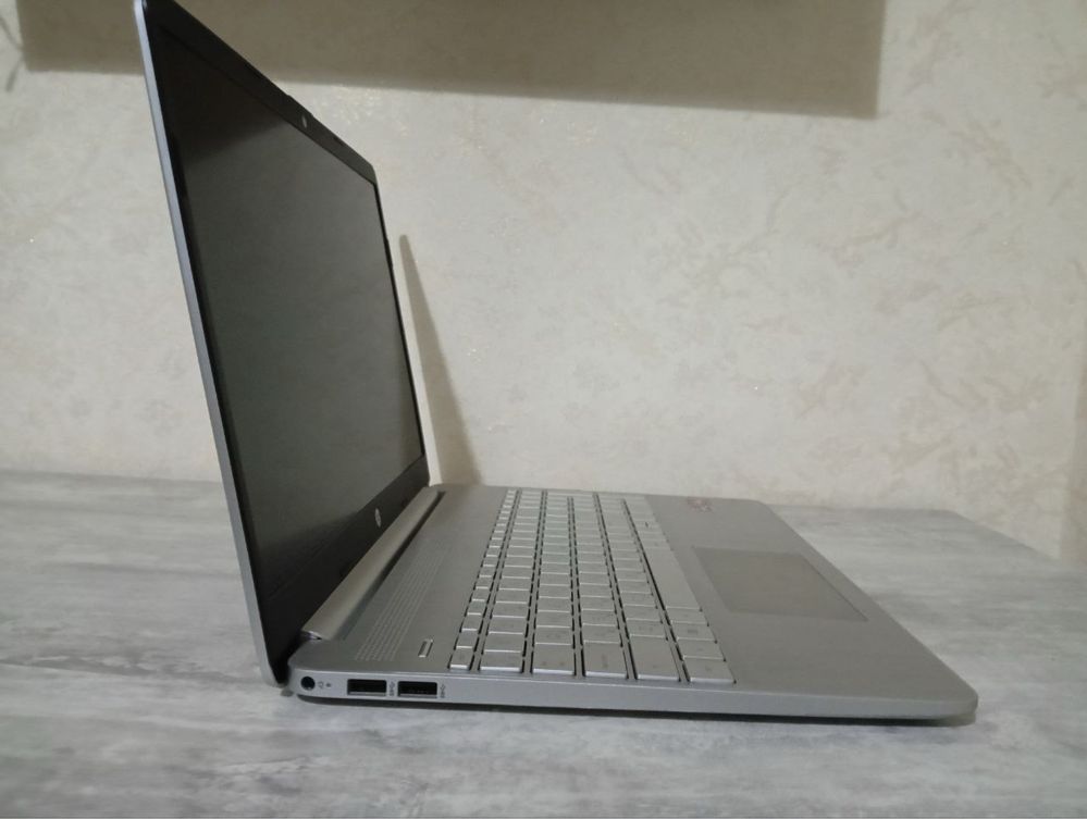 Ноутбук HP Laptop 15