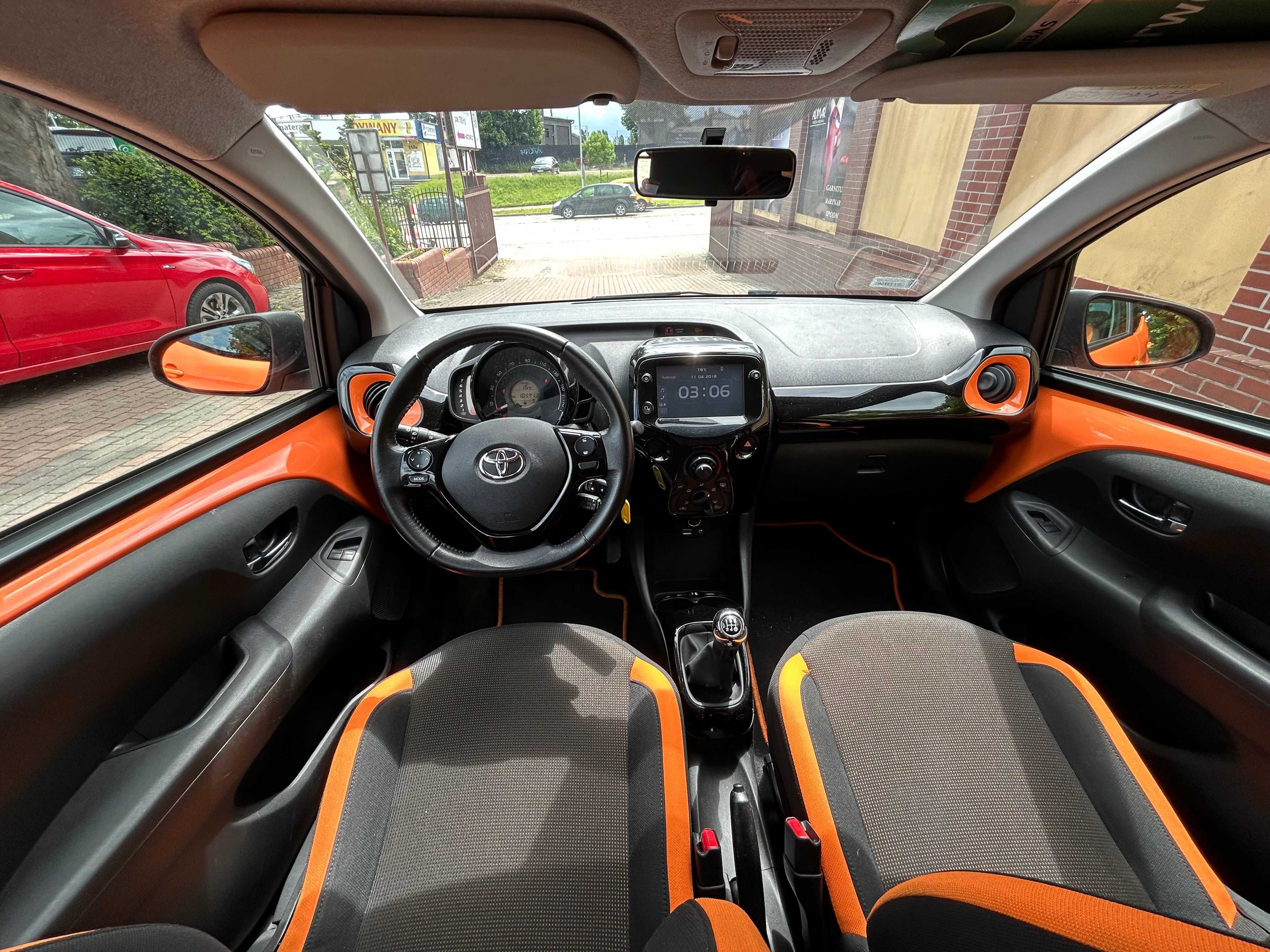 Aygo X-cite KOLOR EDITION salon bezwypadek Apple CarPlay klima 5 drzwi