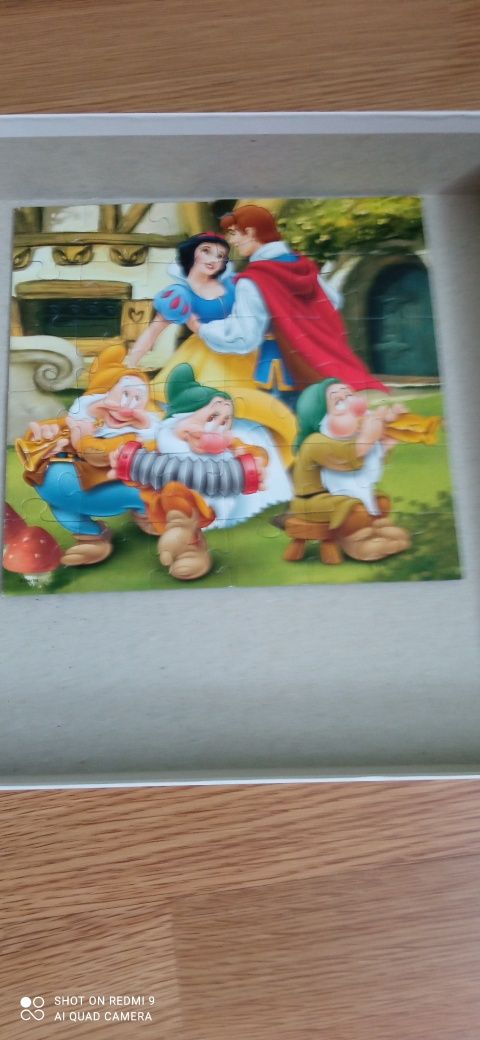 Puzzle Królewna Śnieżka i siedmiu krasnoludków