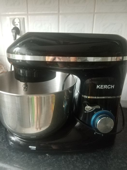 Robot kuchenny Kerch