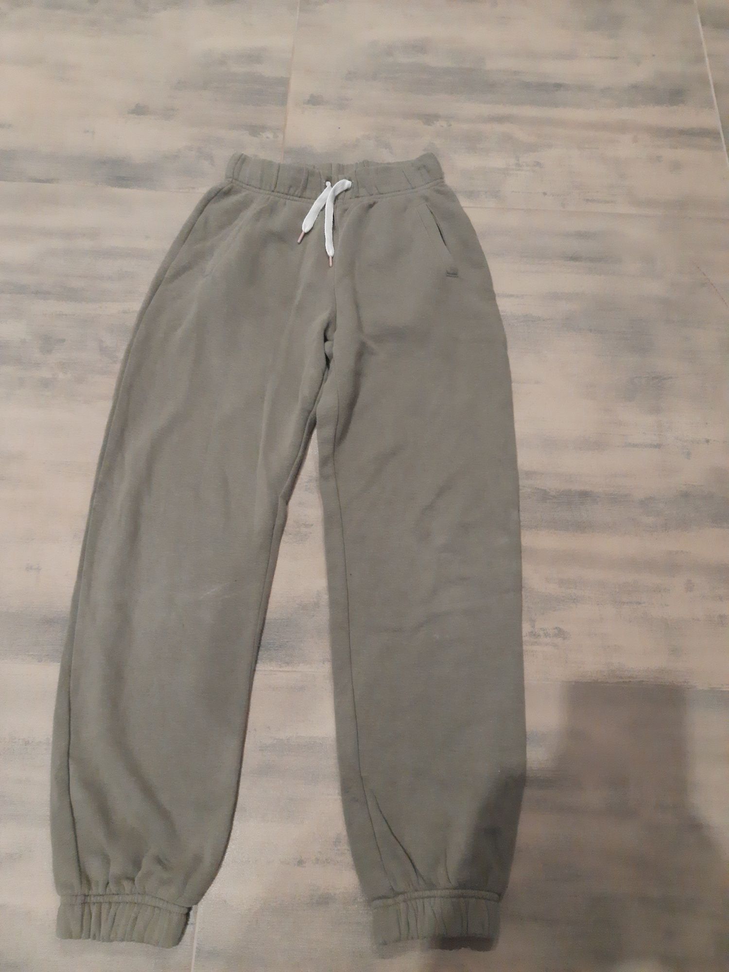 Spodnie dresowe H&M rozmiar 146