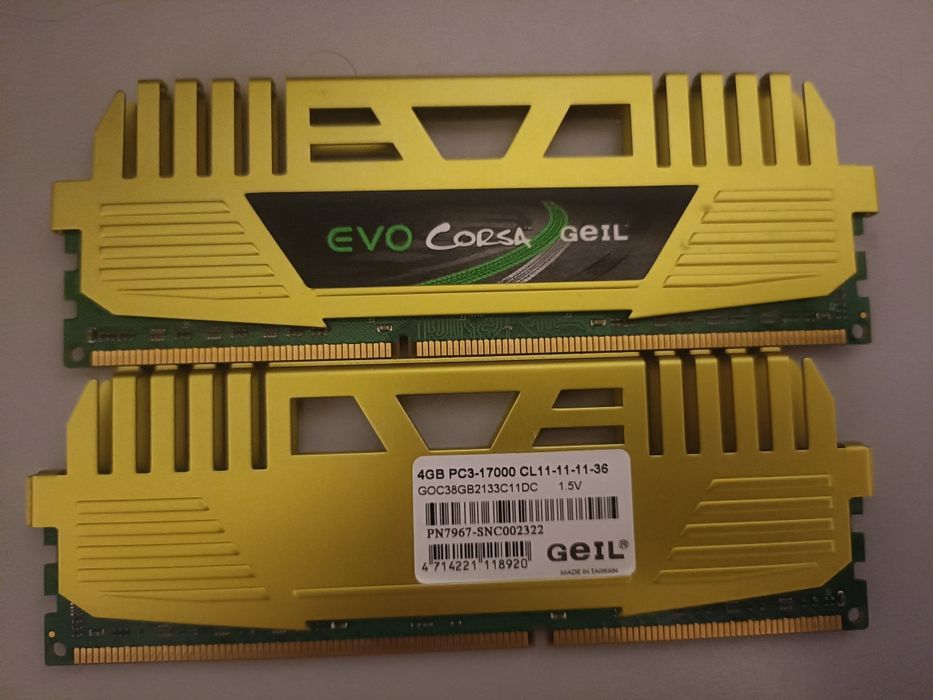 Módulos RAM GeIL Evo Corsa  8GB PC3-17000