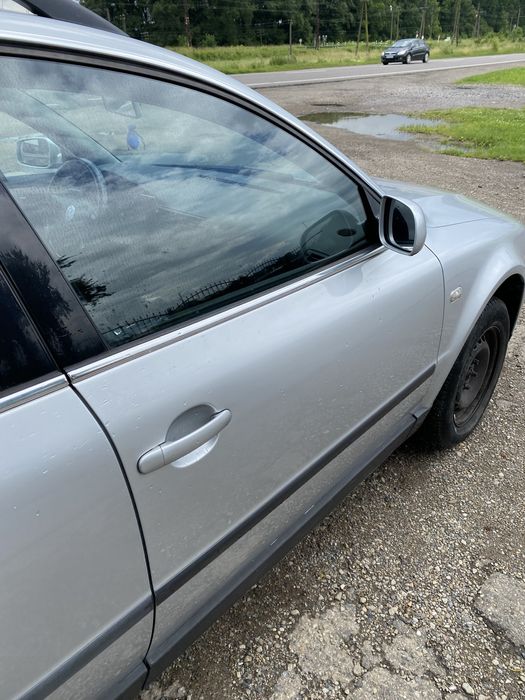 Автомобіль passat b5 2002 автомат 2;0