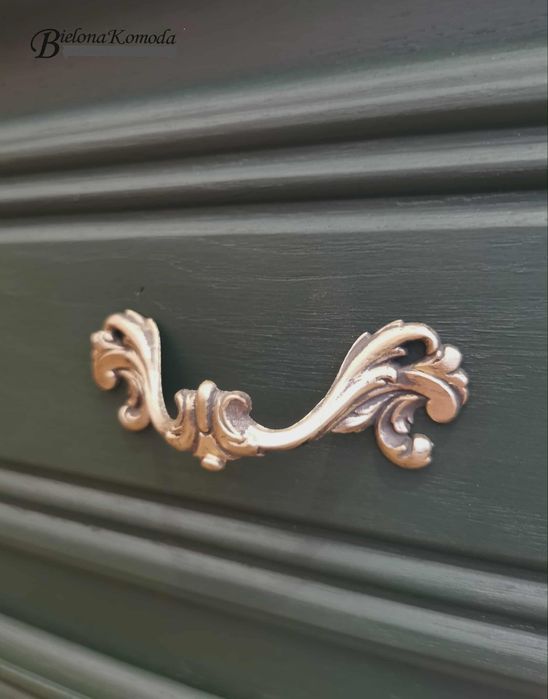 Piękna komoda ludwikowska po odnowieniu butelkowa zieleń złoto