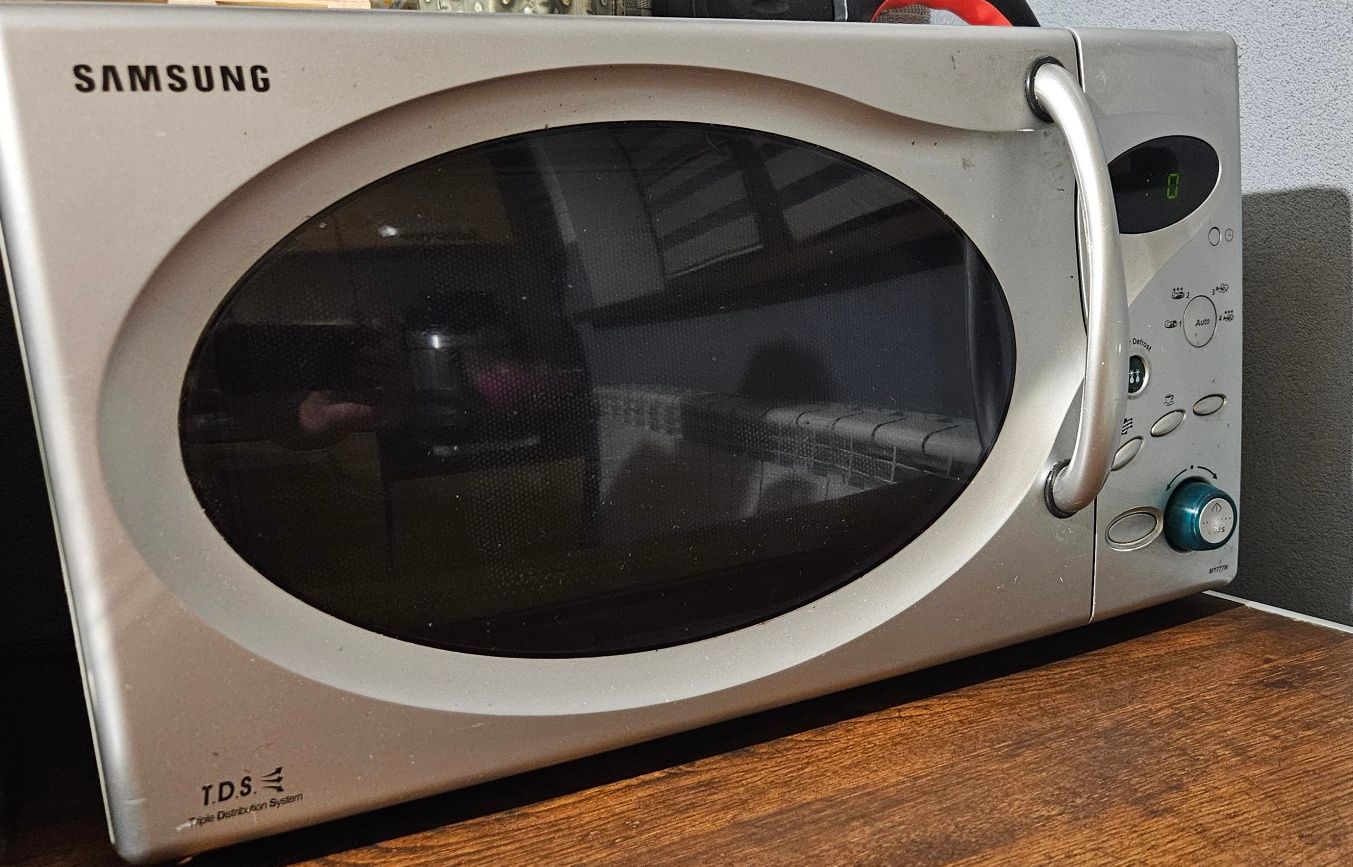 Kuchenka mikrofalowa Samsung