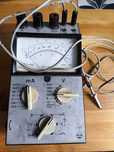 Miernik analogowy UM-4B