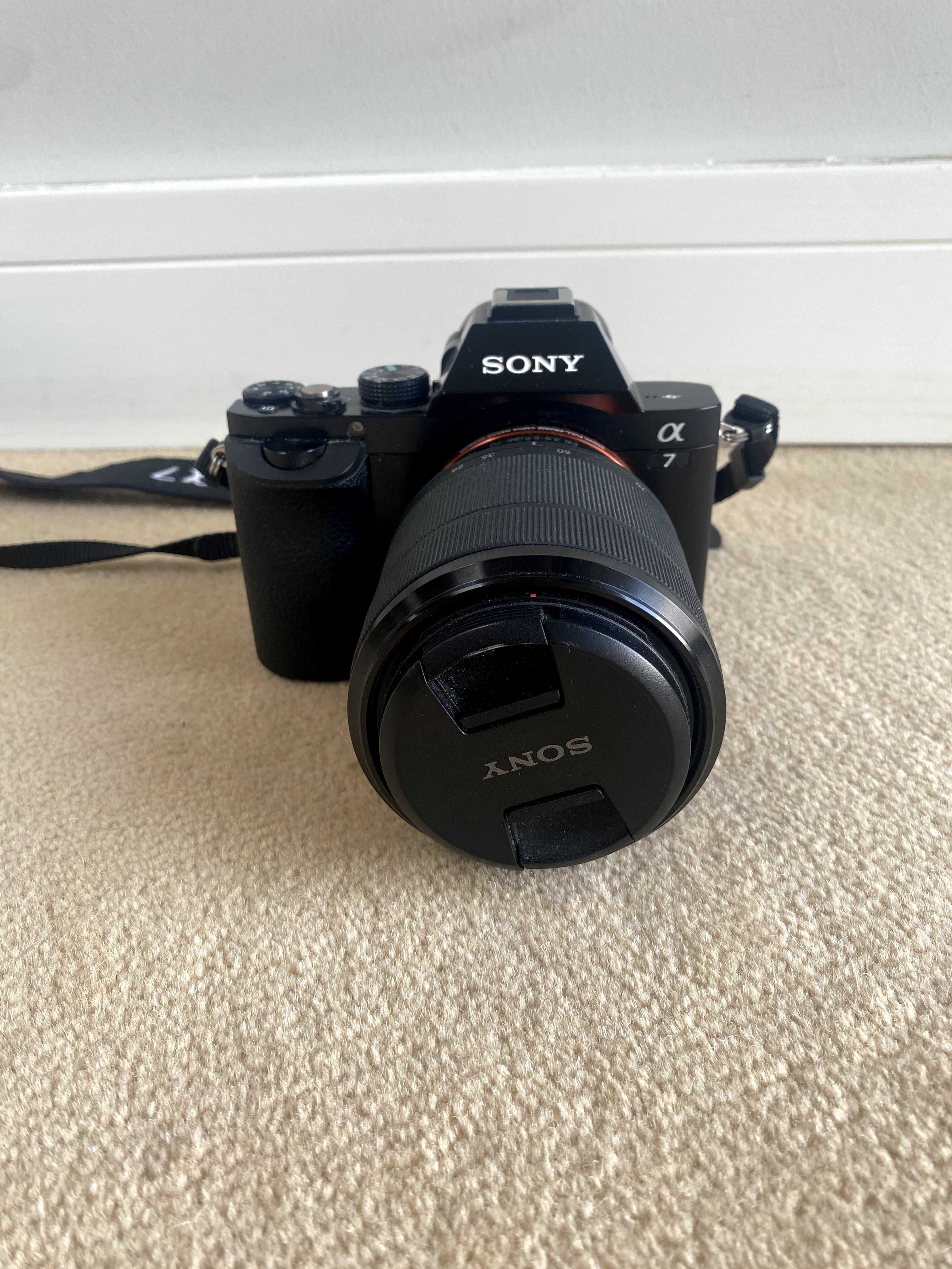 Aparat SONY Alpha A7 z obiektywem FE 3.5-5.6/28-70 OSS