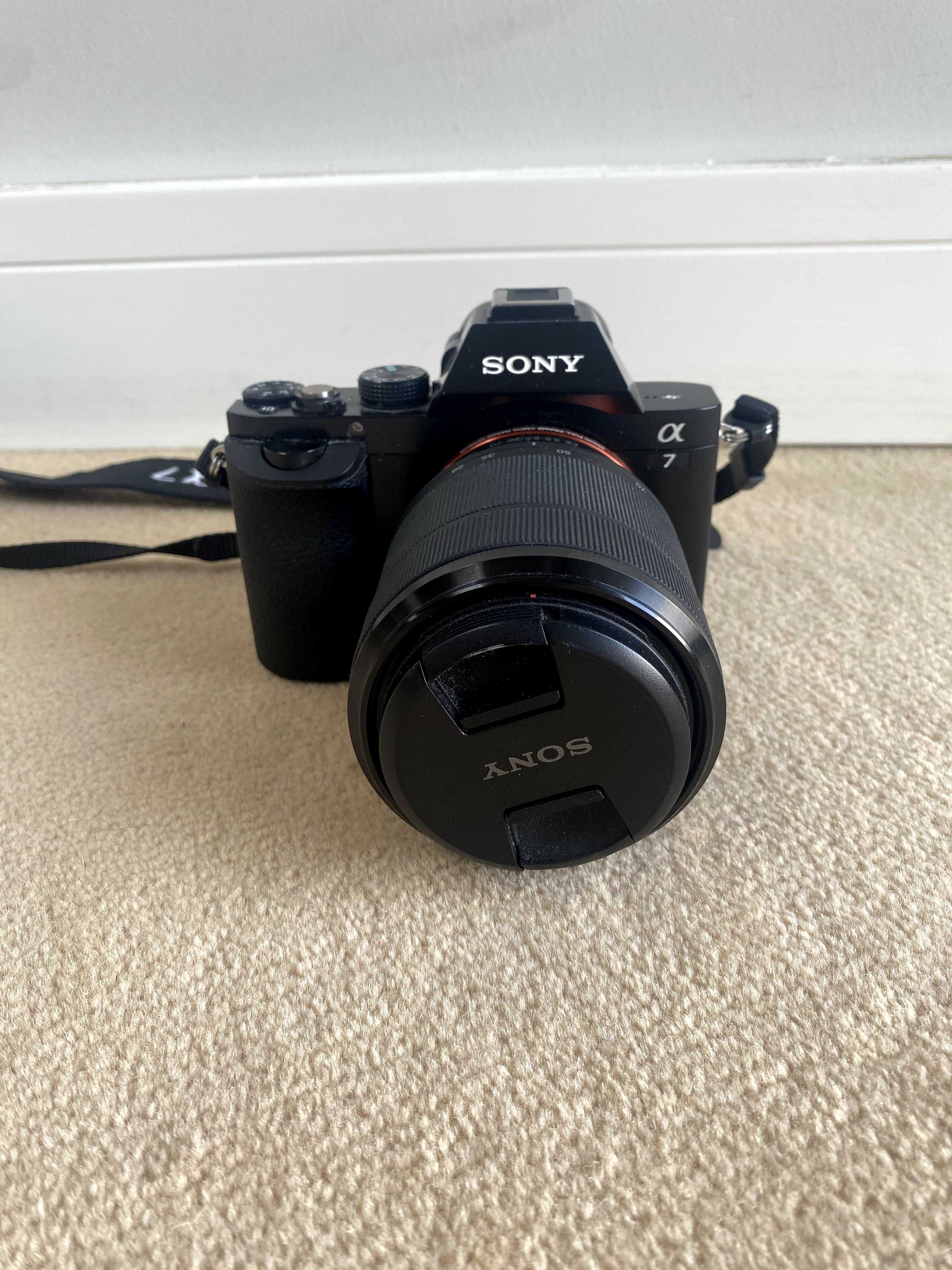 Aparat SONY Alpha III z obiektywem FE 3.5-5.6/28-70 OSS