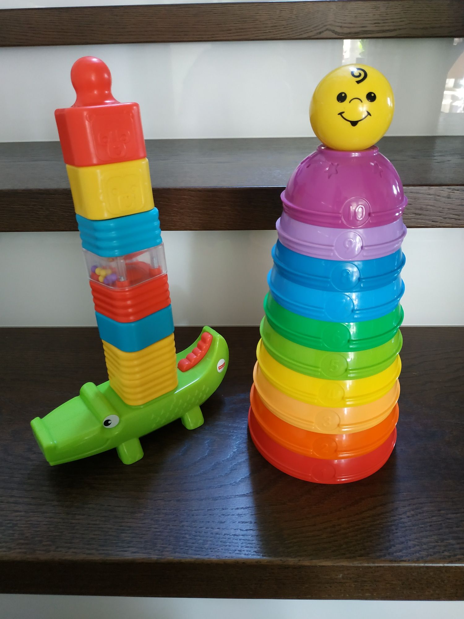 Piramidka, krokodylek klocki do układania Fisher Price