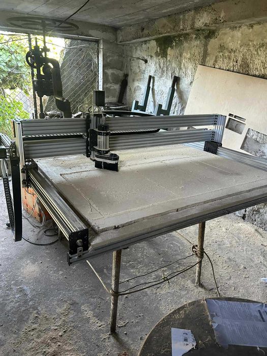 Trabalho/Corte personalizado em madeira acrilico e alucabond
