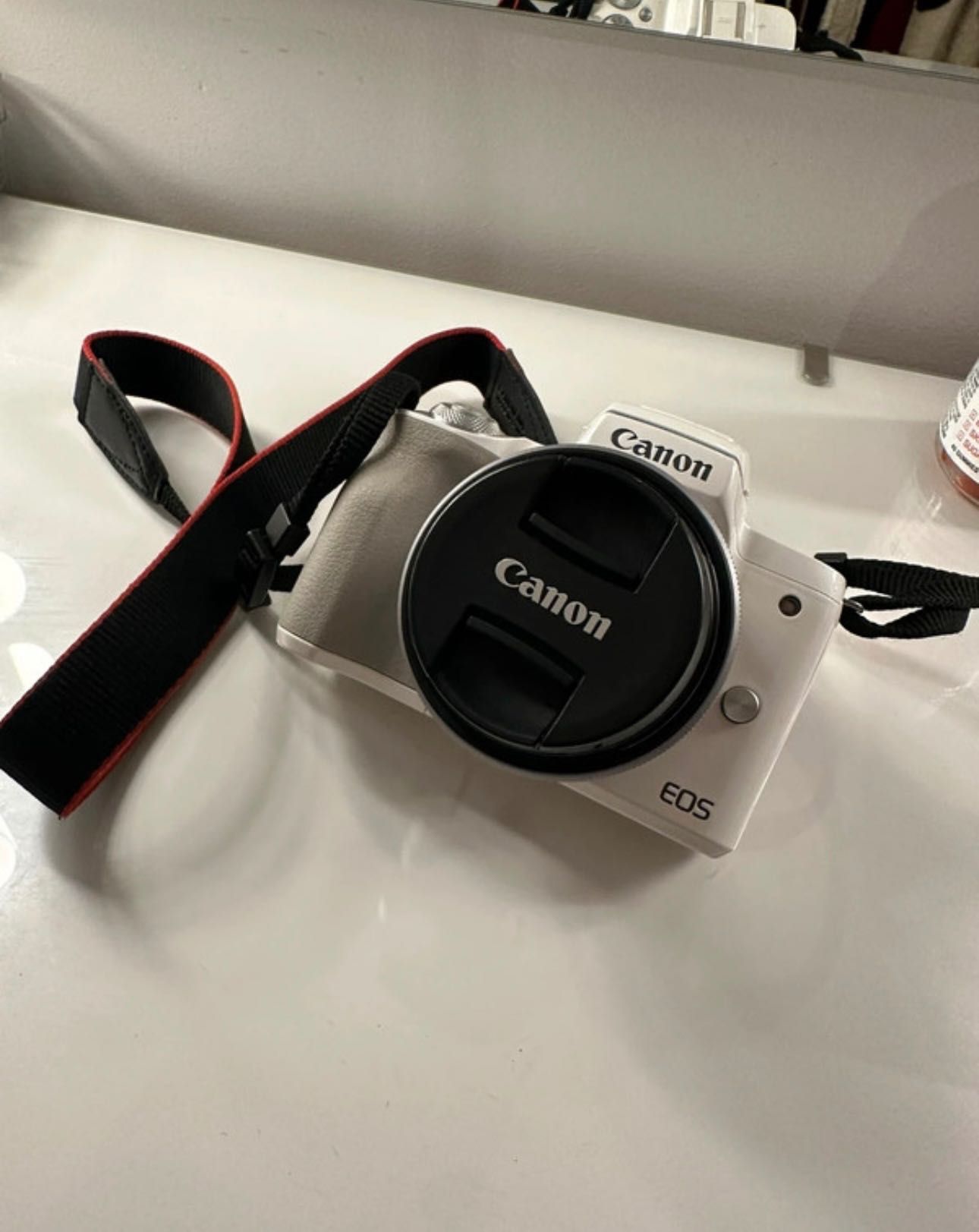 CANON M50 - White - Nova