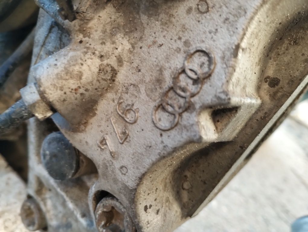 Zawieszenie prawy przód audi a4 b7 3.0tdi quattro mcperson kopyto