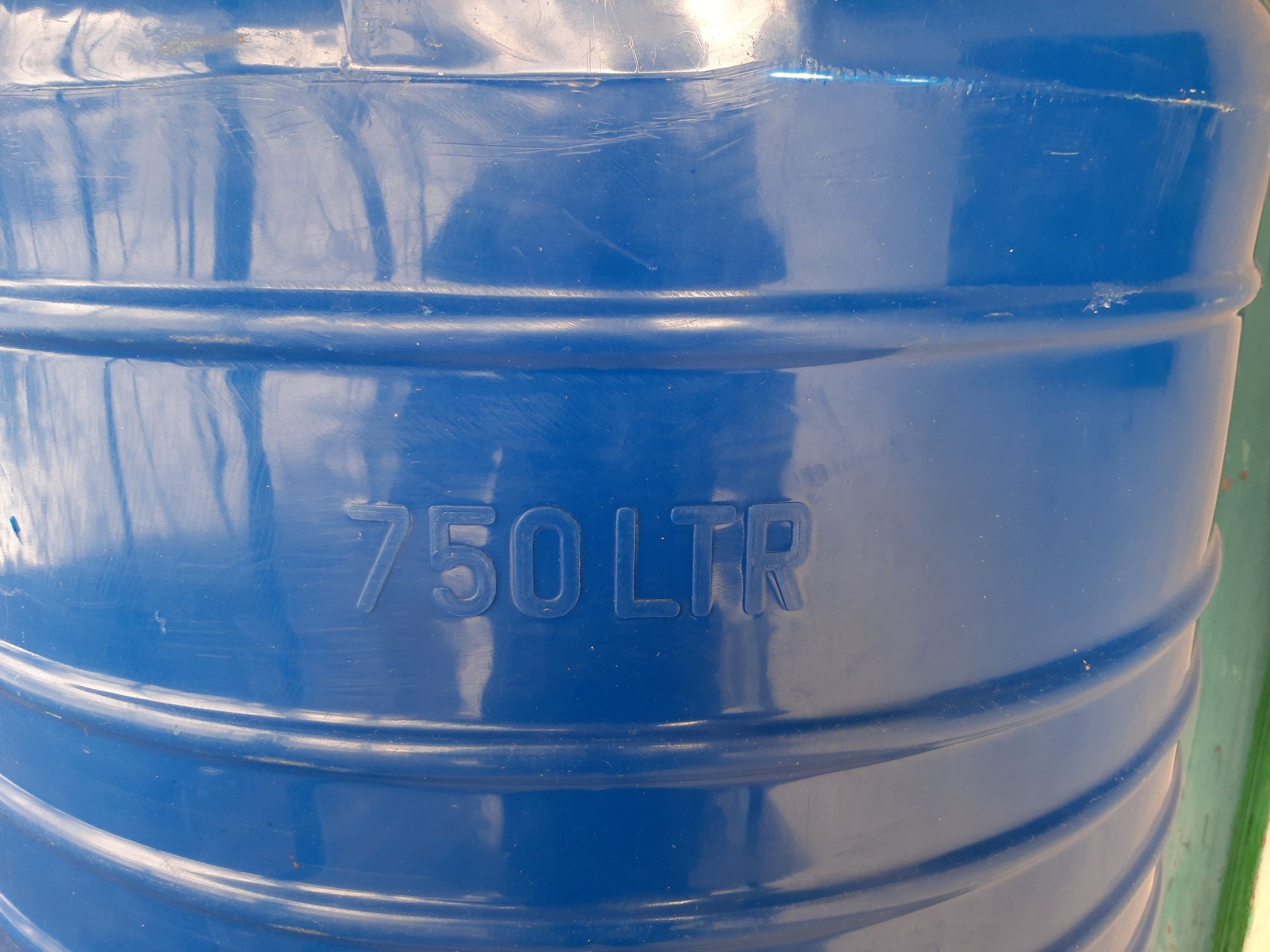 Ємність для води харчова 750l.
