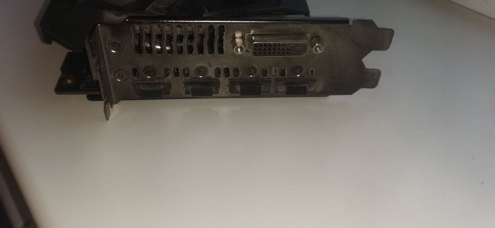 Видеокарта Asus  ROG STRIX 1070 8Gb