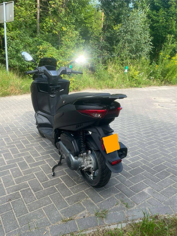 Aprilia sxr 50 4t wtrysk led 2022 rok maly przebieg jak nowy zadbany