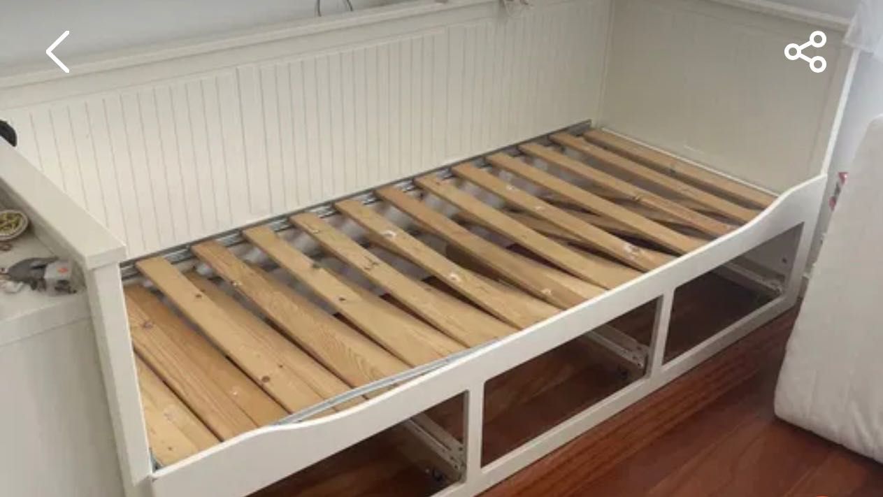 Vendo cama hemnes usada em bom  estado