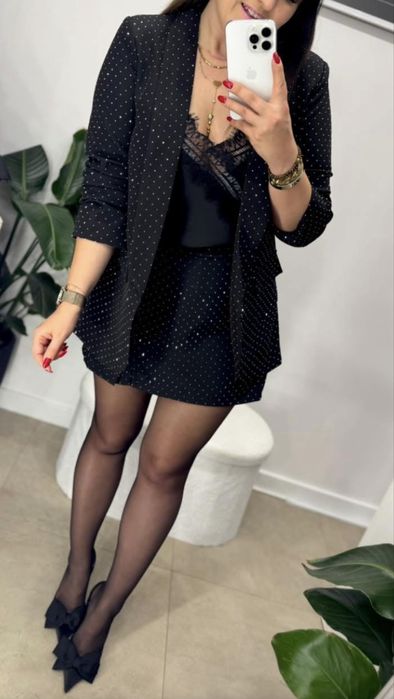 Marynarka blink blink czarna z drapowanymi rękawami (M)