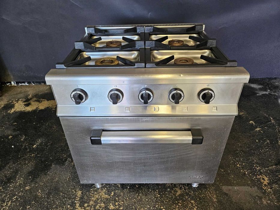 Fogão a gás com 4 bicos e forno