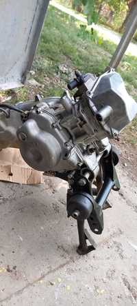 продам двигун Aprilia Scarabeo Leonardo Rotax 150cc в зборі 2002 рік