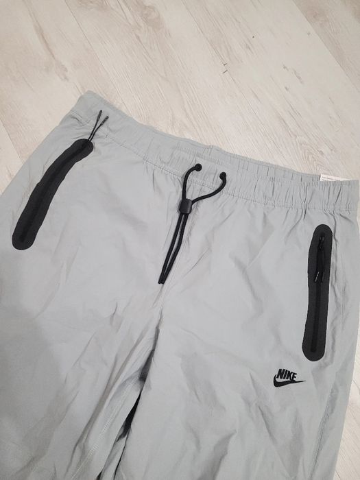 Штани NIKE Sportswear Tech Woven нові original