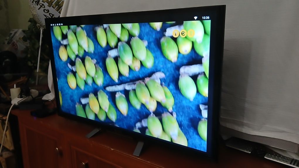 Телевизор Sony  - Kdl 32  R d б/у Германии.