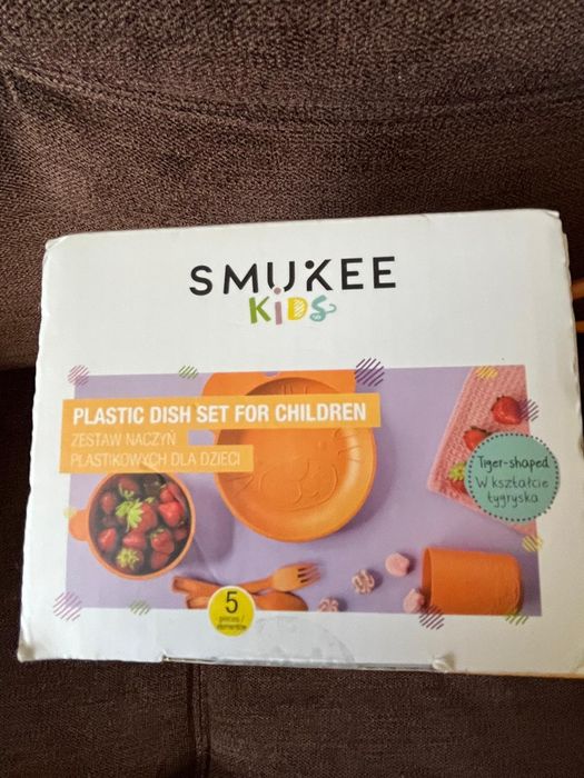Zestaw plastikowych naczyń dla dzieci smukee tygrysek