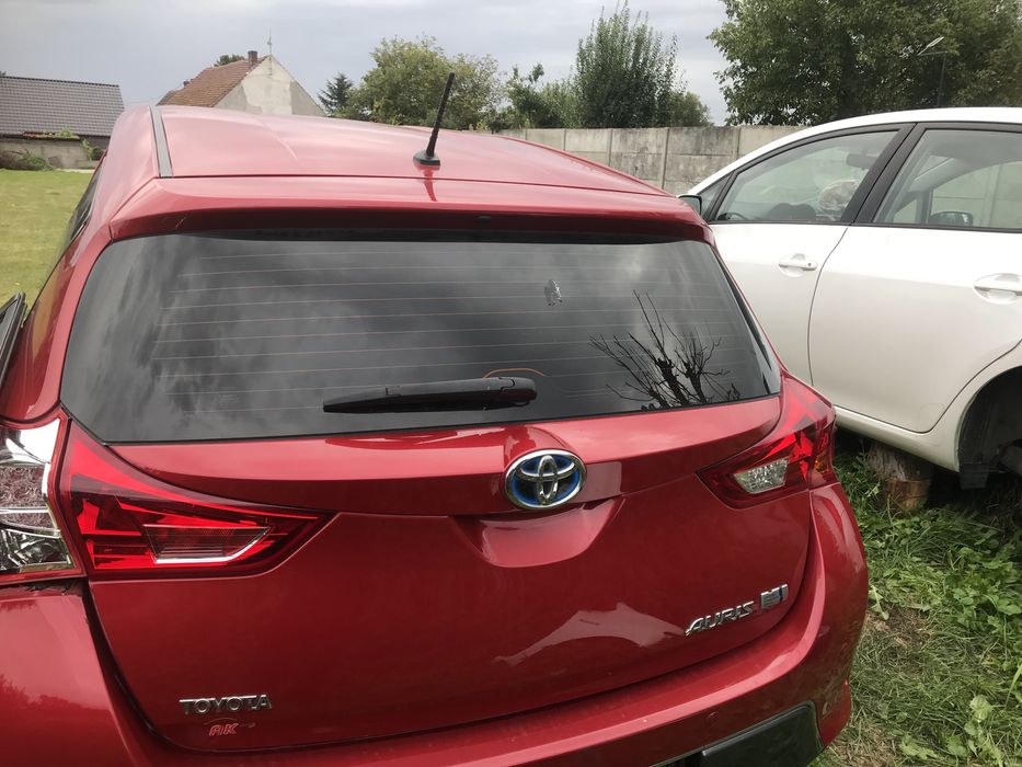 Klapa tylna tył Toyota Auris II E18 Kod 3R3 idealna