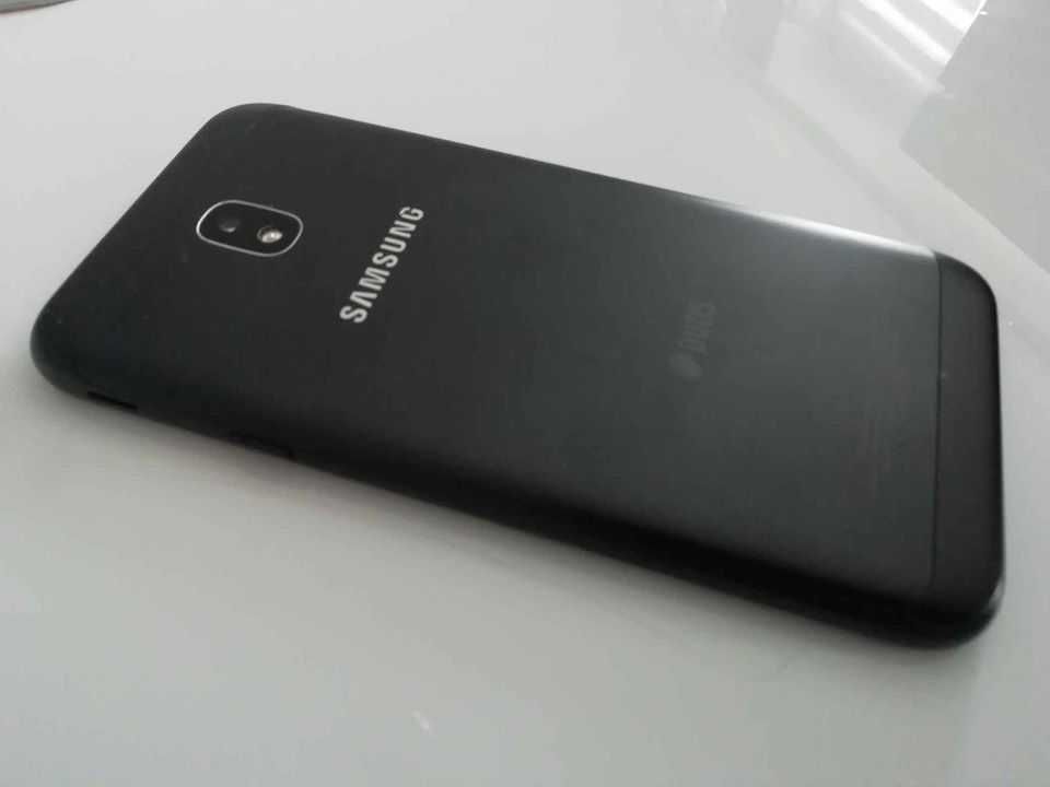 Smartfon Samsung j 3