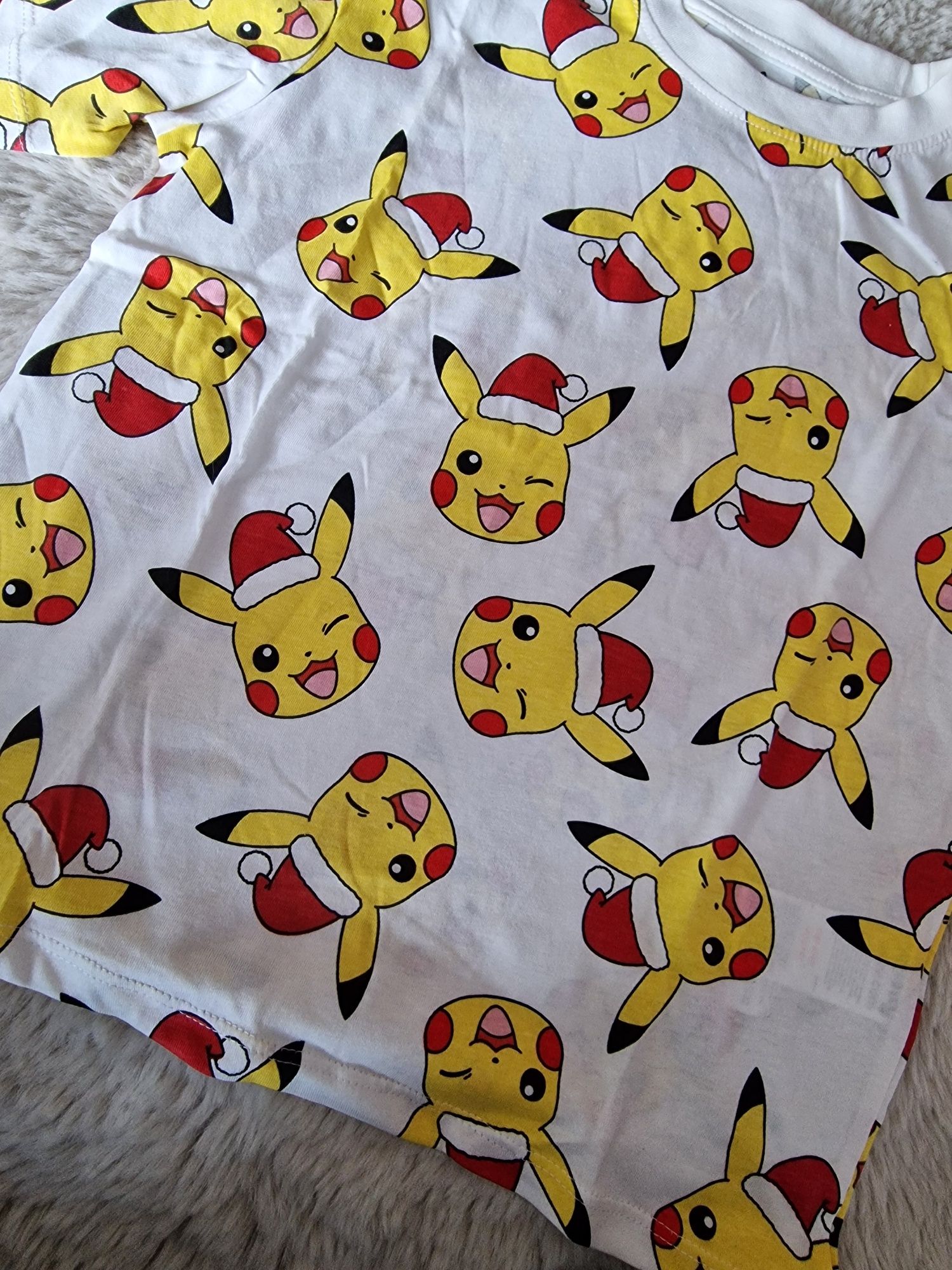 Nowa koszulka Pikachu 116