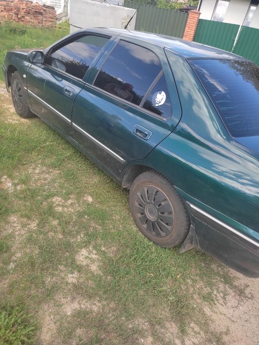 Продам машину Пежо